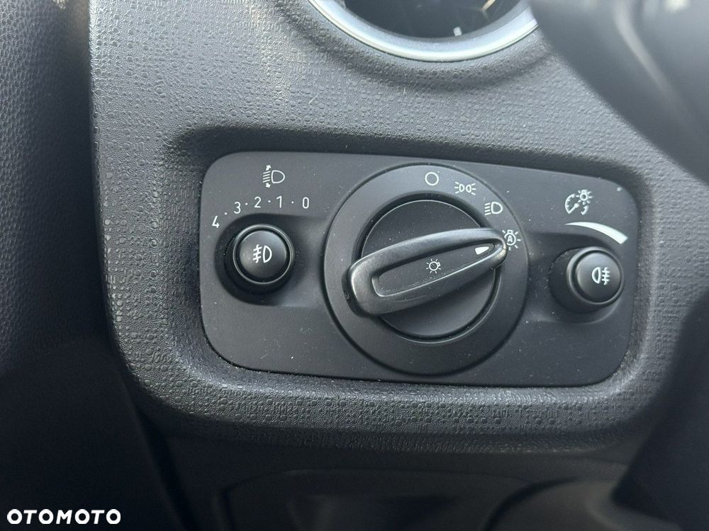 Ford Fiesta - 30