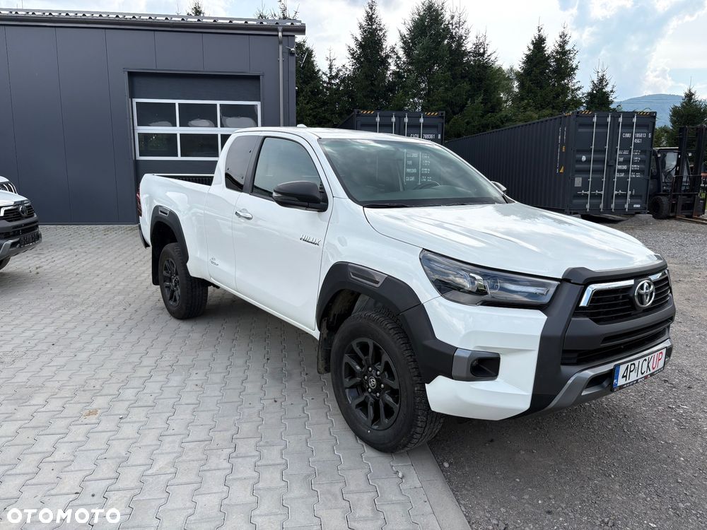 Toyota Hilux - 5