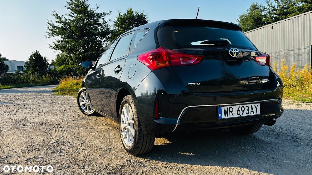Toyota Auris 1.6 Valvematic Multidrive S Executive - 4
