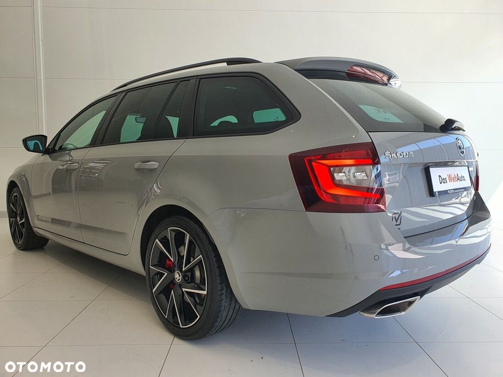 Skoda Octavia 2.0 TSI RS DSG - 2