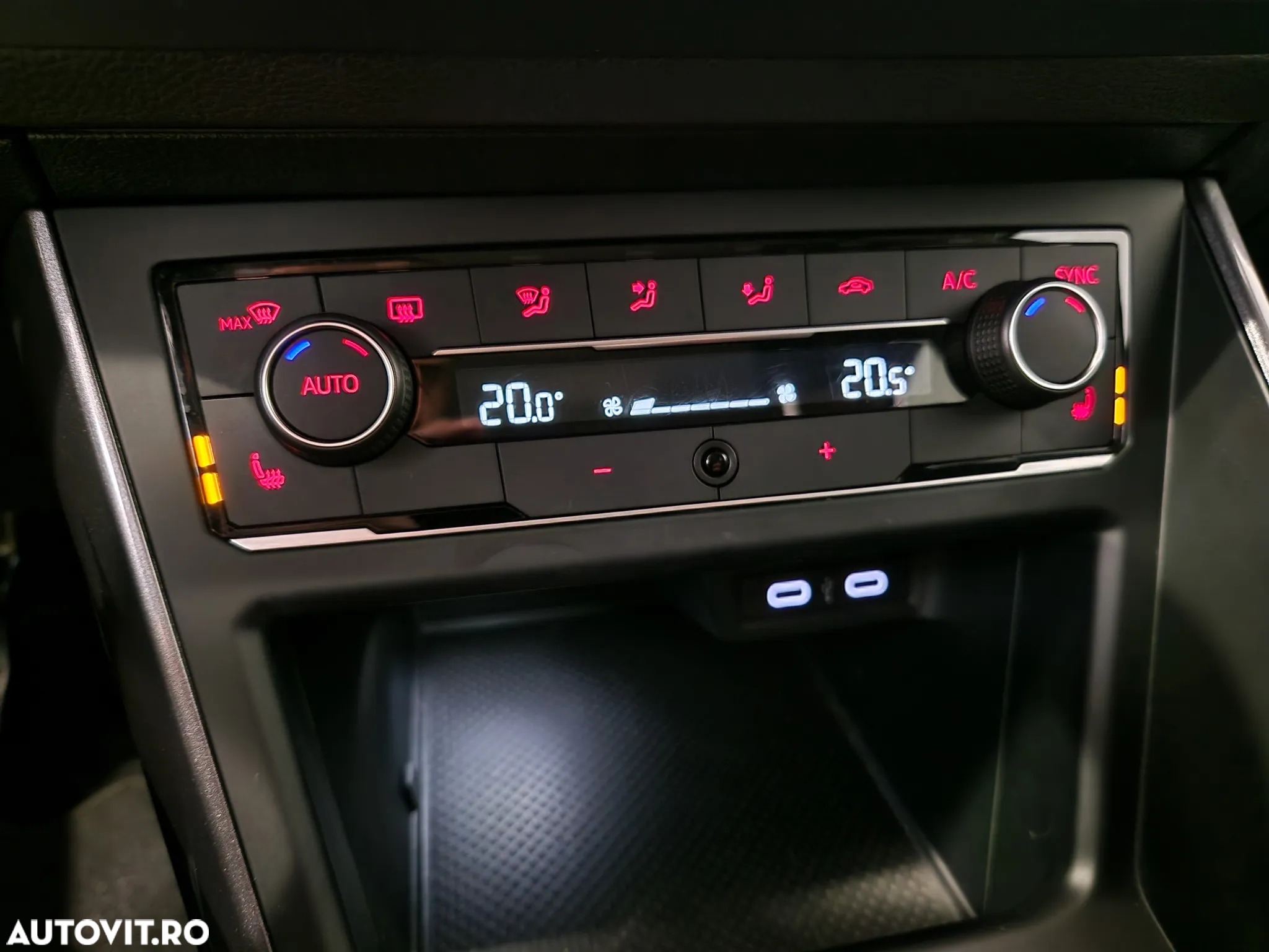 Volkswagen Polo 1.0 TSI DSG Highline - 23