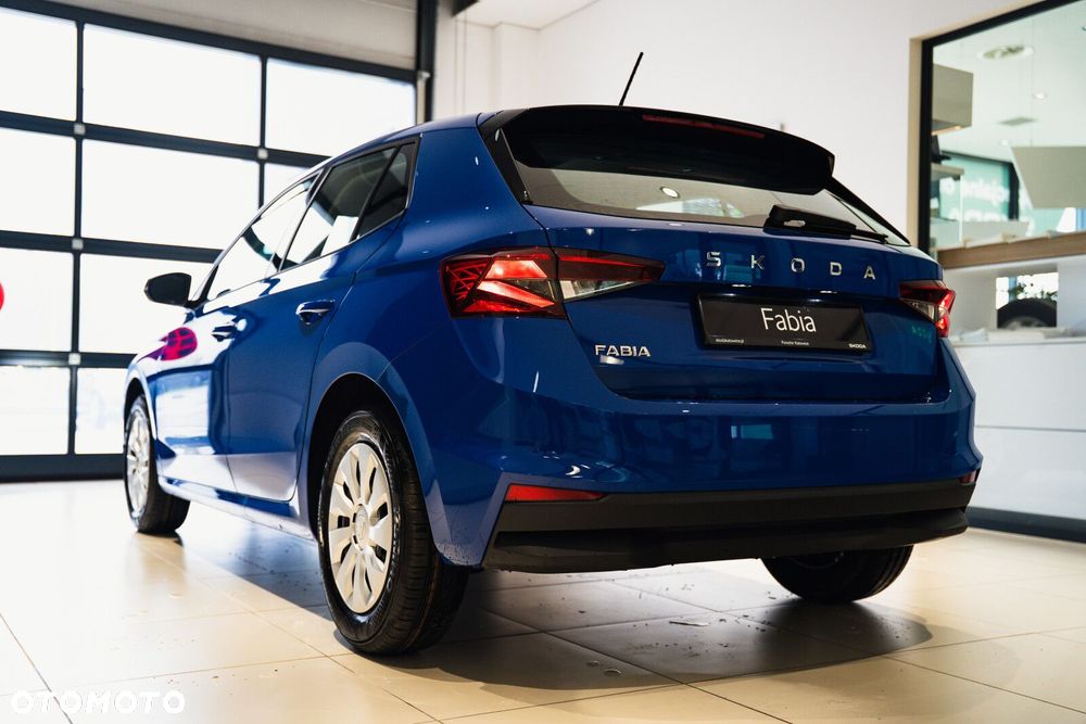 Skoda Fabia - 8