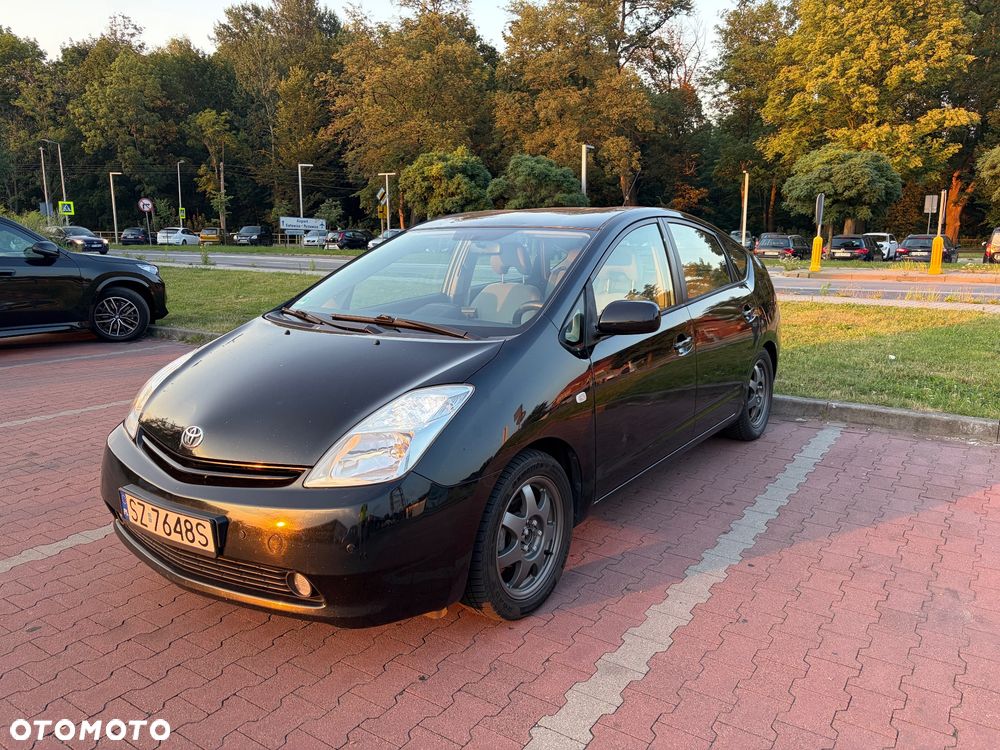 Toyota Prius 1.5 VVT-i Prestige - 2