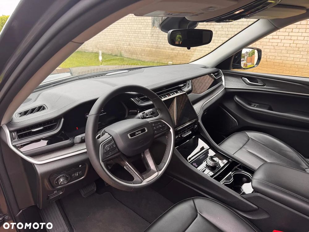 Jeep Grand Cherokee - 9