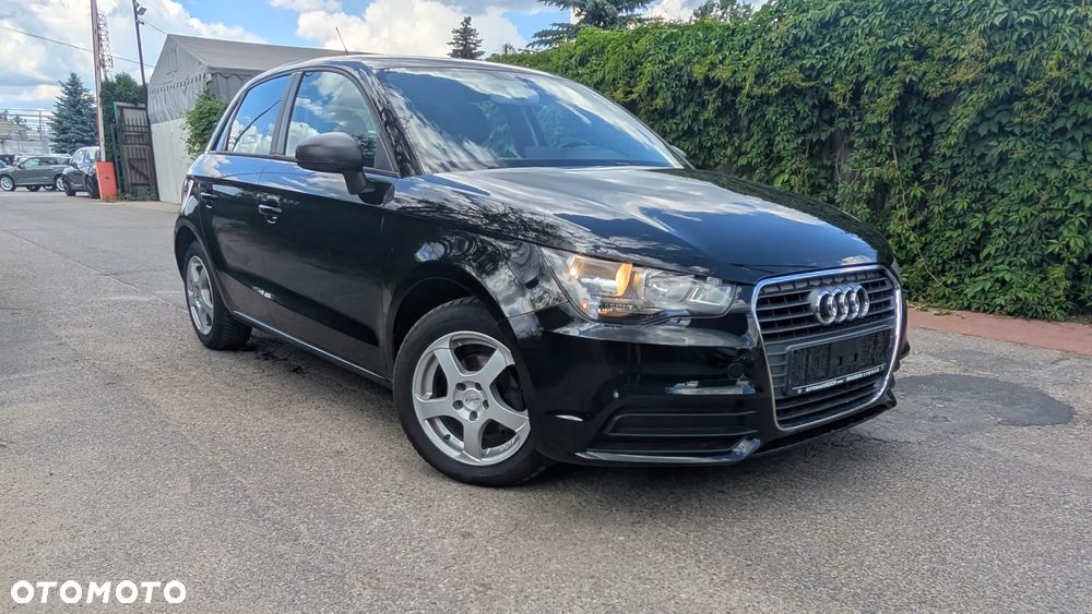 Audi A1 Sportback 1.2 TFSI S line edition m S line Sportpaket - 2