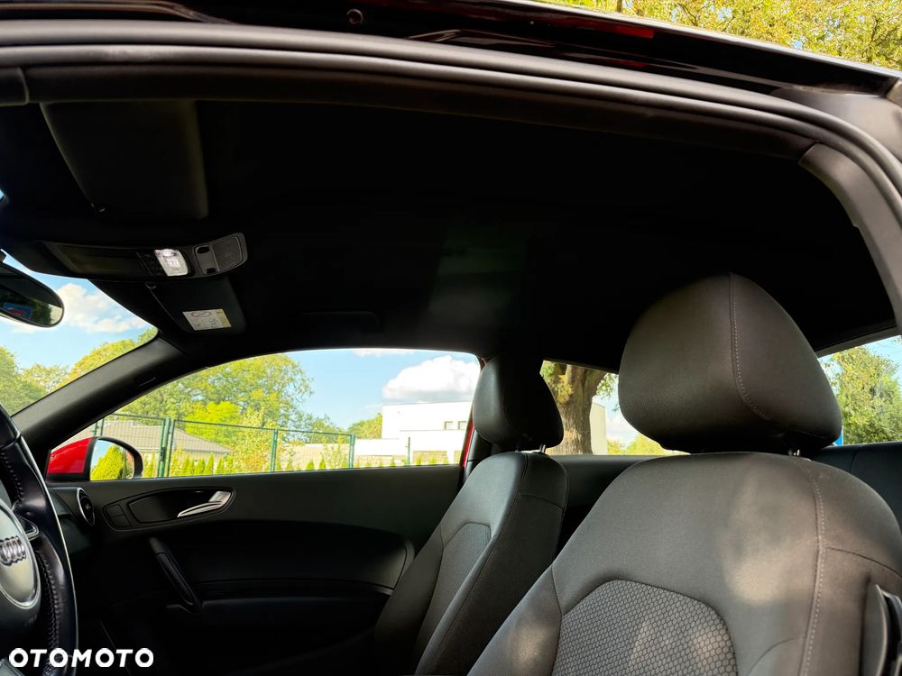 Audi A1 3-drzwiowe 1.6 TDI S line Sportpaket - 23