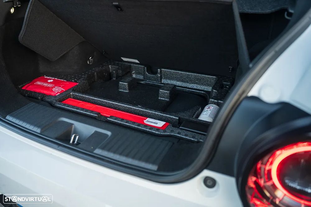 Honda e Advance - 27