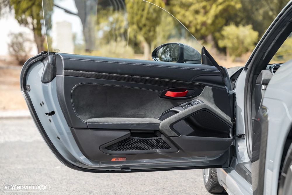 Porsche 718 Cayman GT4 RS - 20