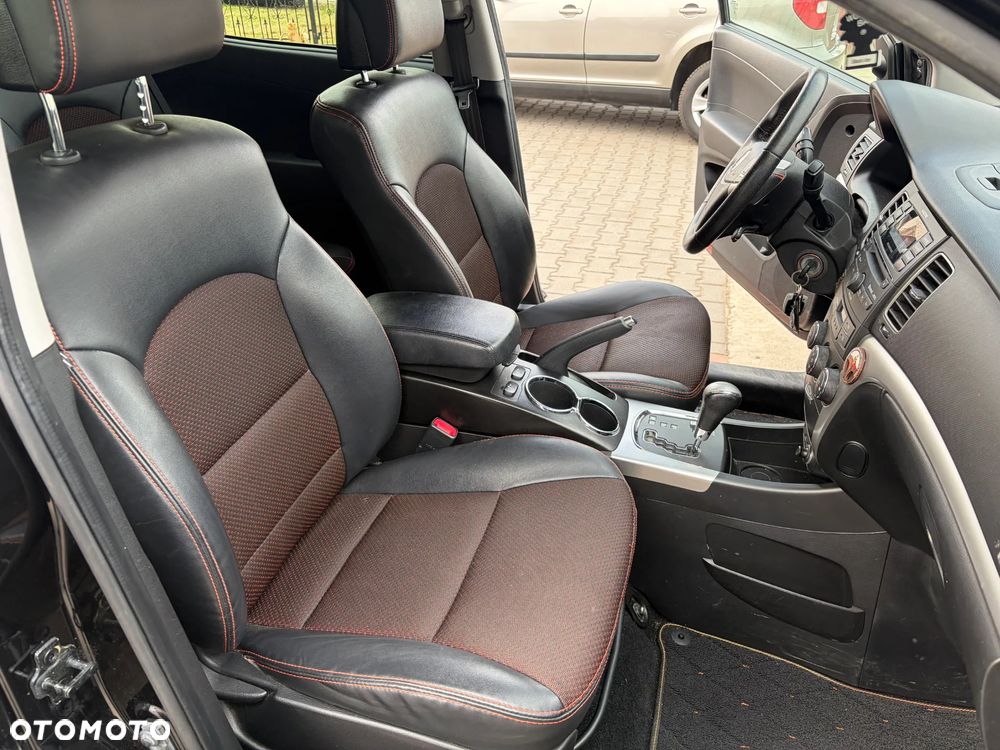 SsangYong/KGM Korando 2.0 E-XDi DPF 2WD Automatik Sapphire - 23