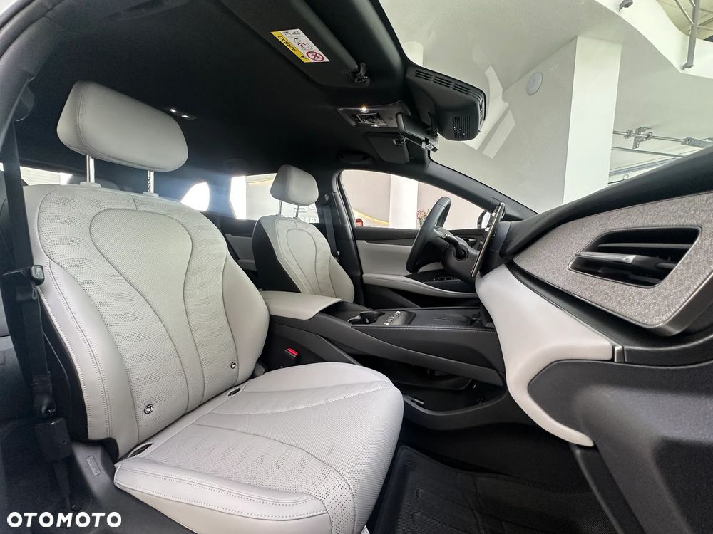 BYD Seal 6 - 13