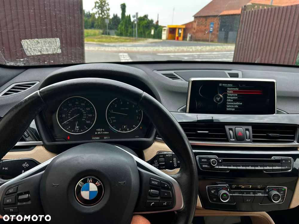 BMW X1 xDrive25i xLine - 19