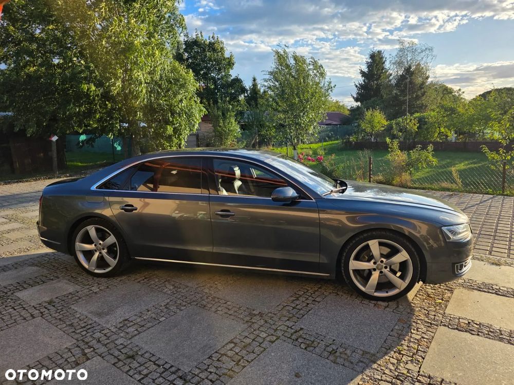 Audi A8 - 3
