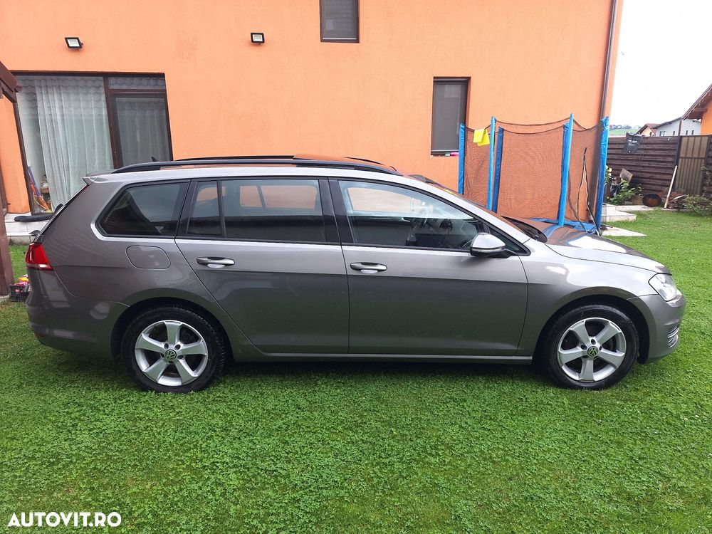 Volkswagen Golf 1.6 TDI DPF Highline - 3