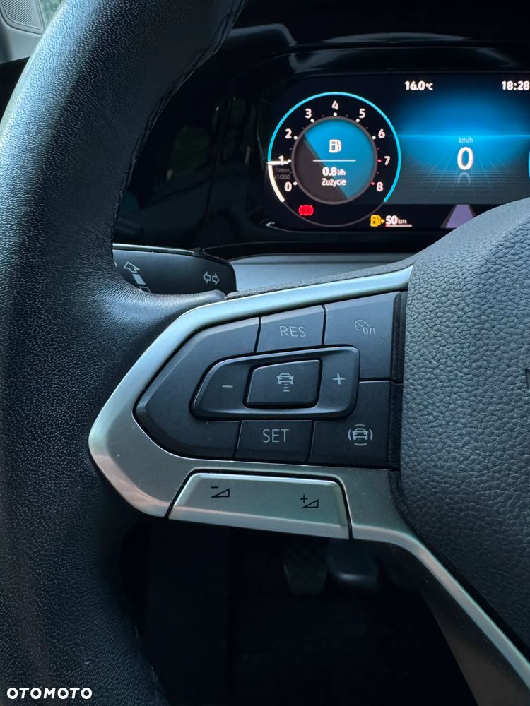 Volkswagen Golf 1.5 TSI EVO Life - 25