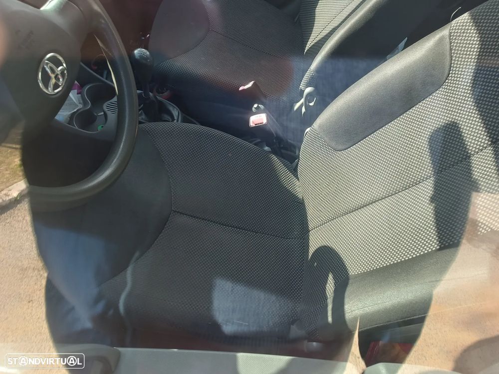 Toyota Aygo 1.0 + AC - 5