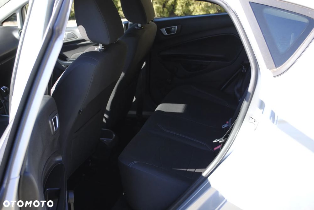 Ford Fiesta - 20