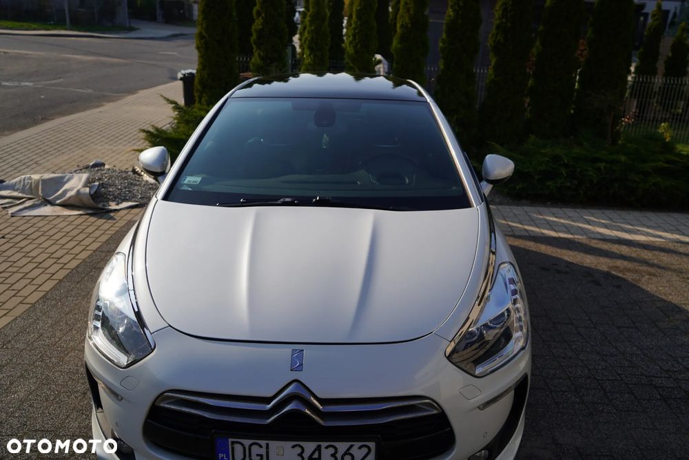 Citroën DS5 1.6 THP SoChic - 1