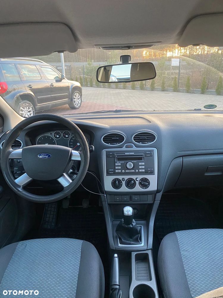 Ford Focus 1.6 16V Fun X - 15