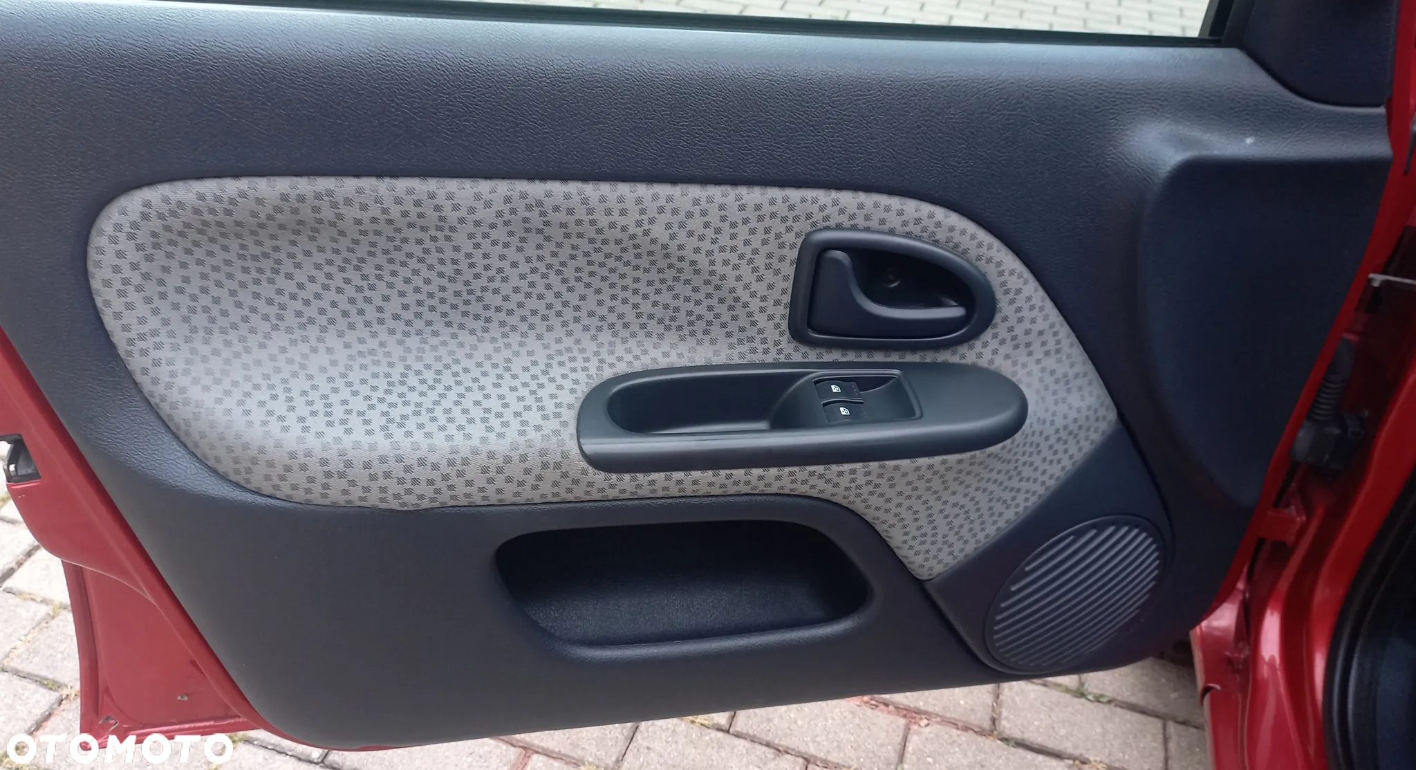 Renault Clio 1.5 dCi Alize - 8
