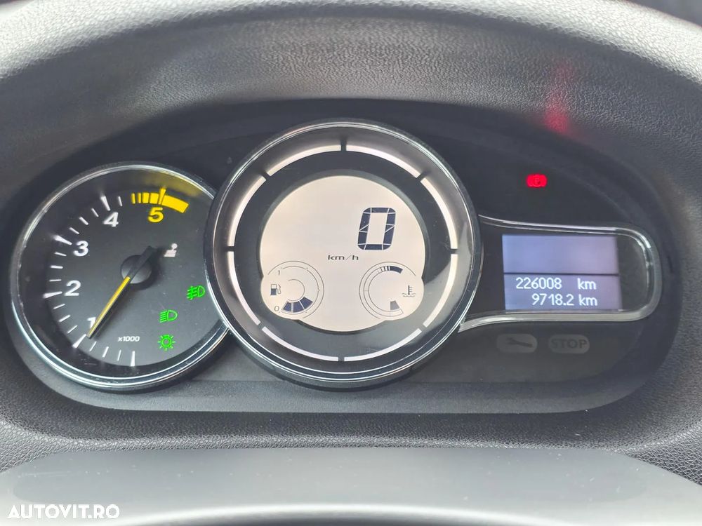 Renault Megane dCi 110 FAP Paris - 19