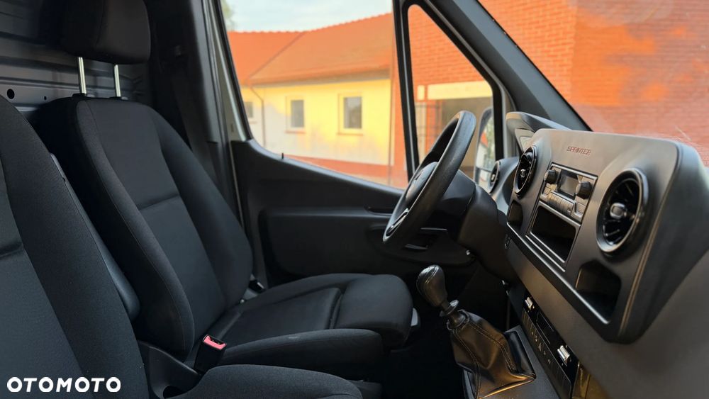 Mercedes-Benz SPRINTER - 20