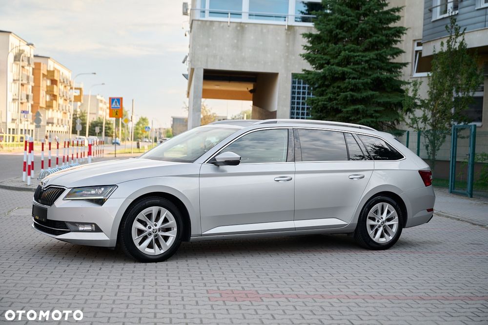 Skoda Superb 2.0 TDI Ambition - 7