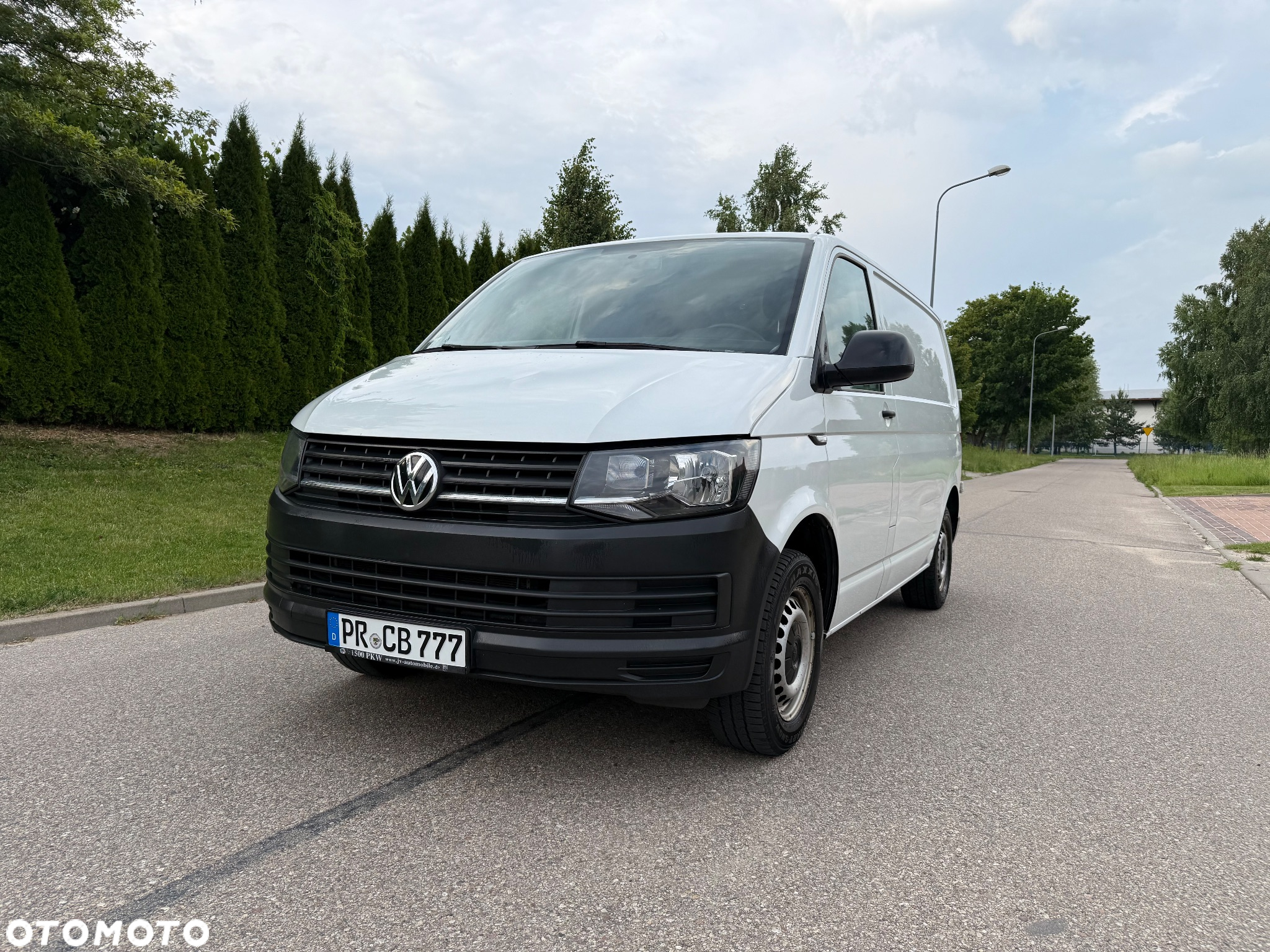 Volkswagen Transporter - 25