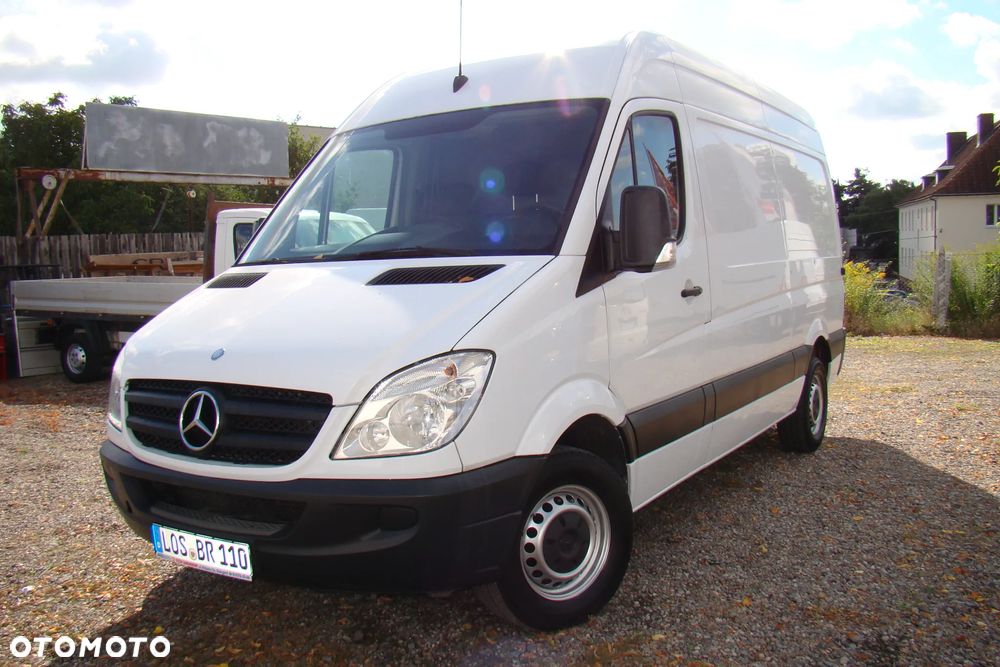 Mercedes-Benz Sprinter - 2