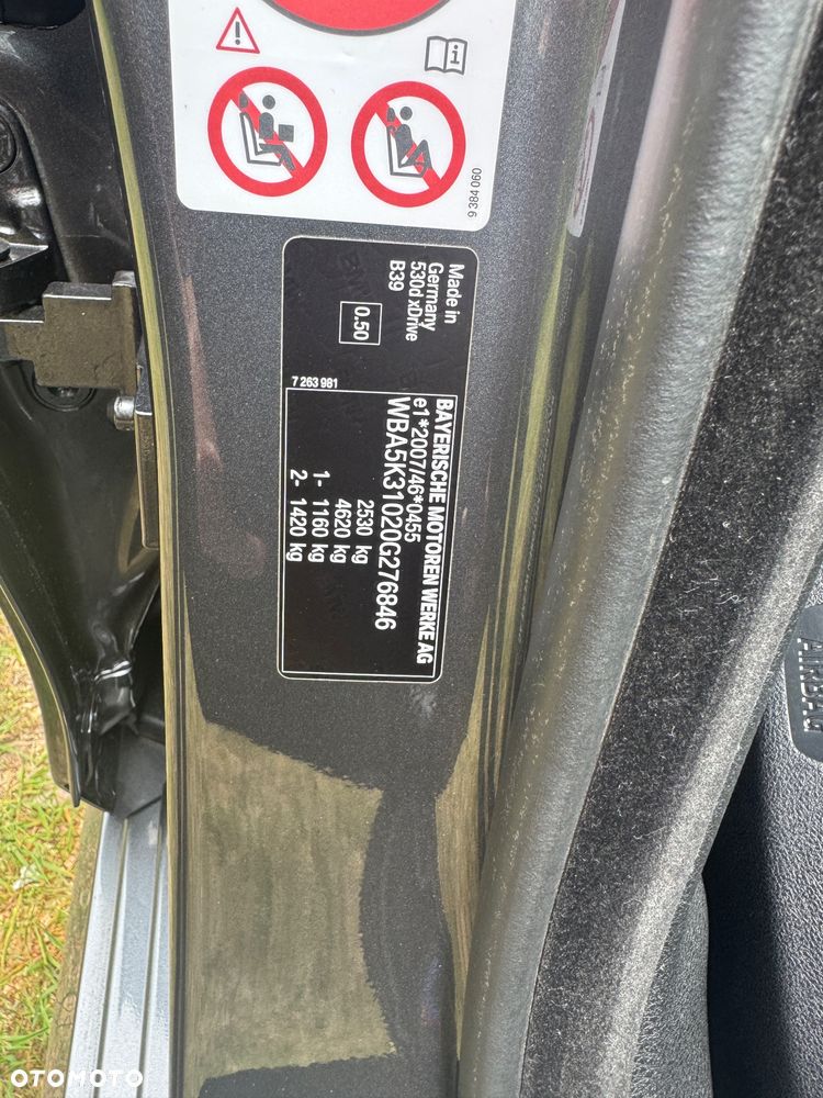 BMW Seria 5 530d xDrive - 9