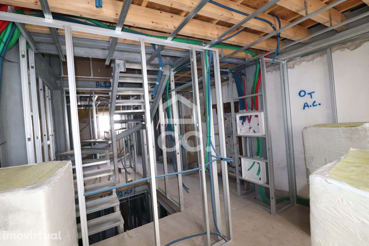 Prédio na Baixa de Coimbra - Grande imagem: 5/10