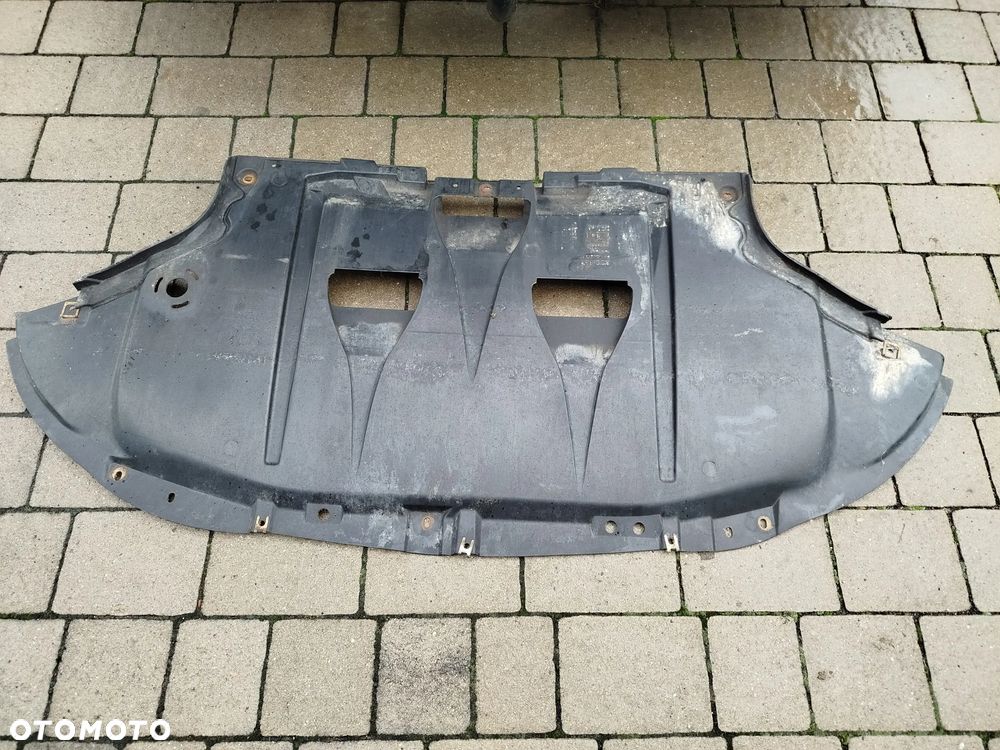 Audi A4 B6 B7 osłona silnika