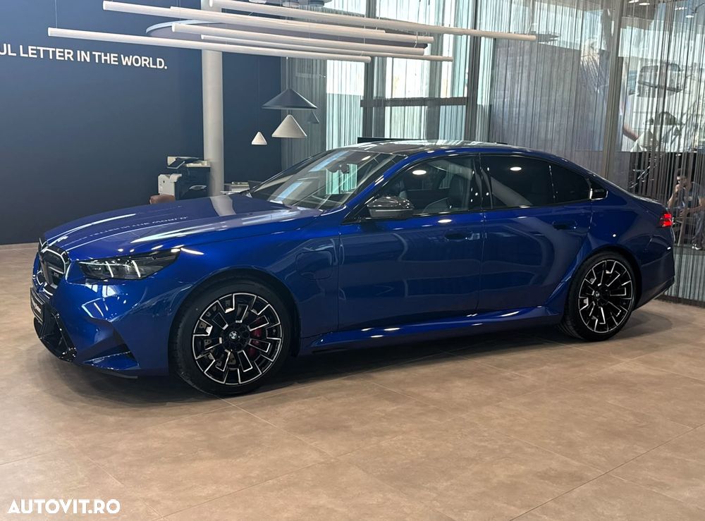 BMW M5 xDrive AT PHEV - 3
