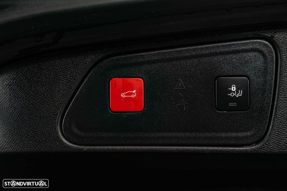 Peugeot 3008 1.6 Hybrid GT Pack e-EAT8 - 17