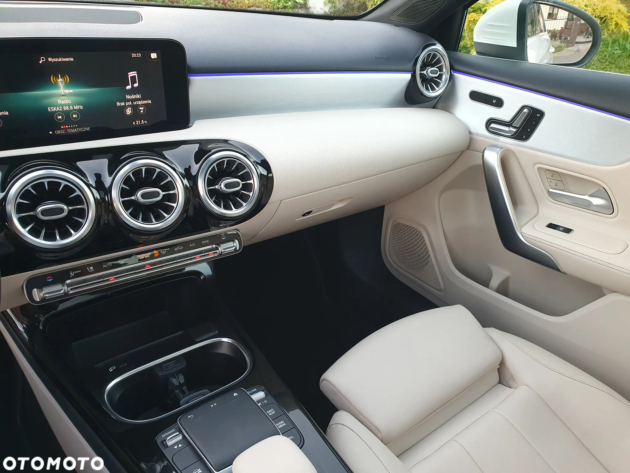 Mercedes-Benz Klasa A 220 4-Matic Style 7G-DCT - 23