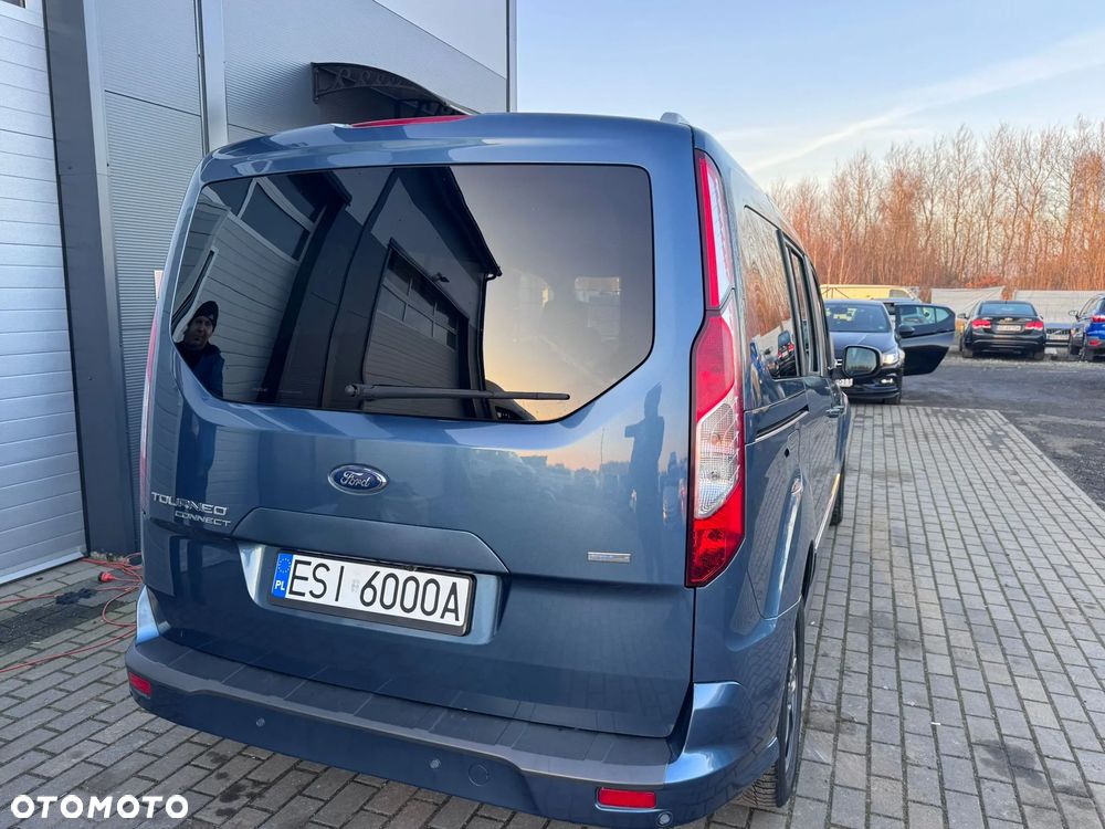 Ford Tourneo Connect Grand - 34