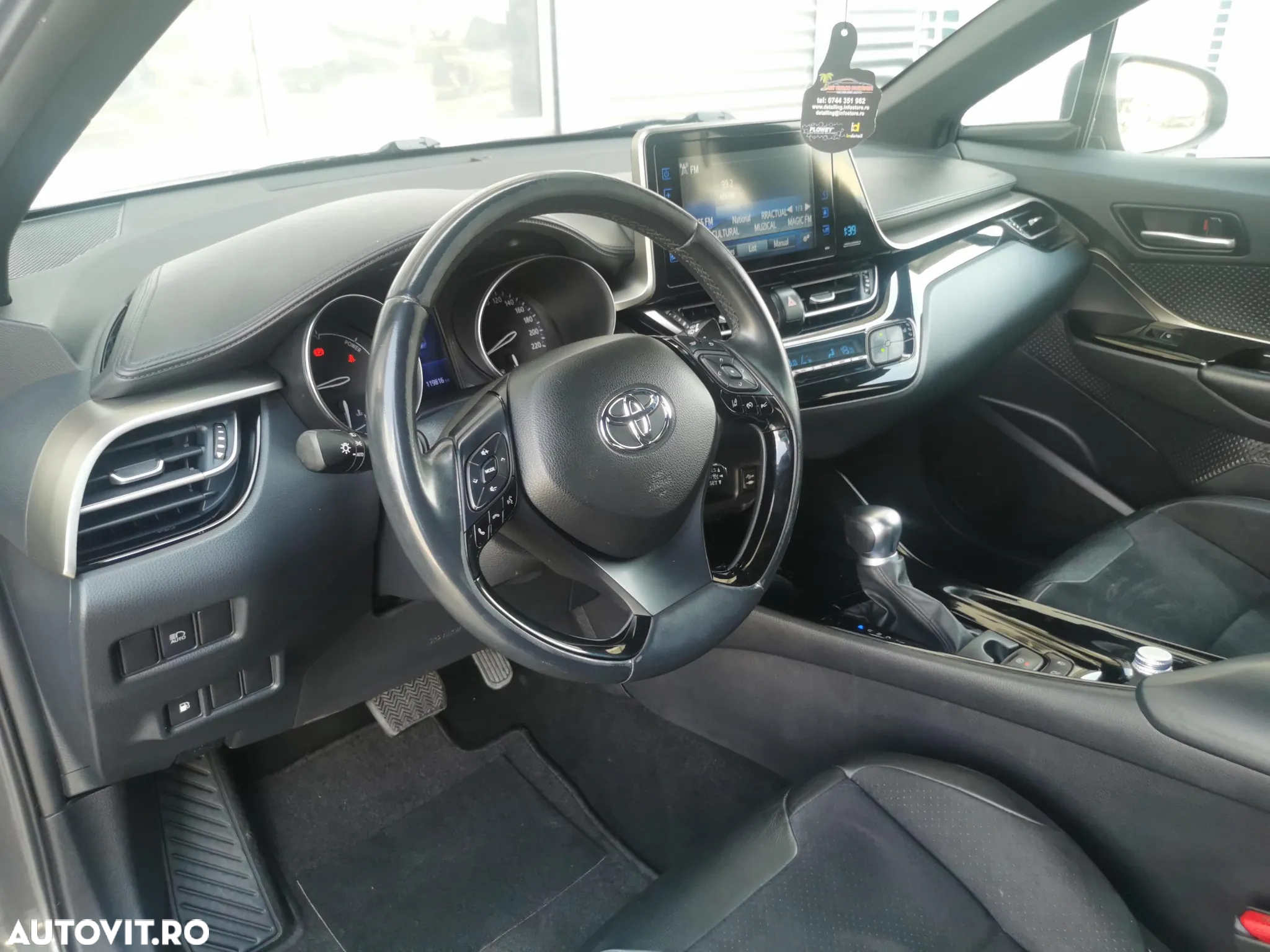 Toyota C-HR 1.8 HSD 122 CP 4x2 CVT Style - 16
