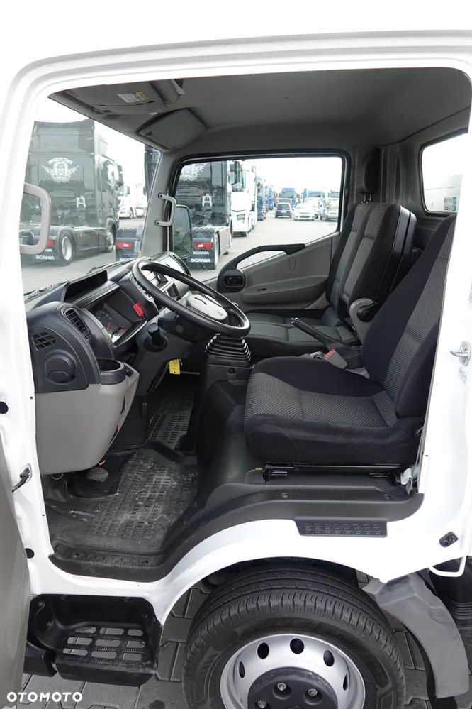 Renault MAXITY 140 / ZABUDOWA BURTOWA / BLIŹNIAK / MANUAL / 3 MIEJSCA / - 23