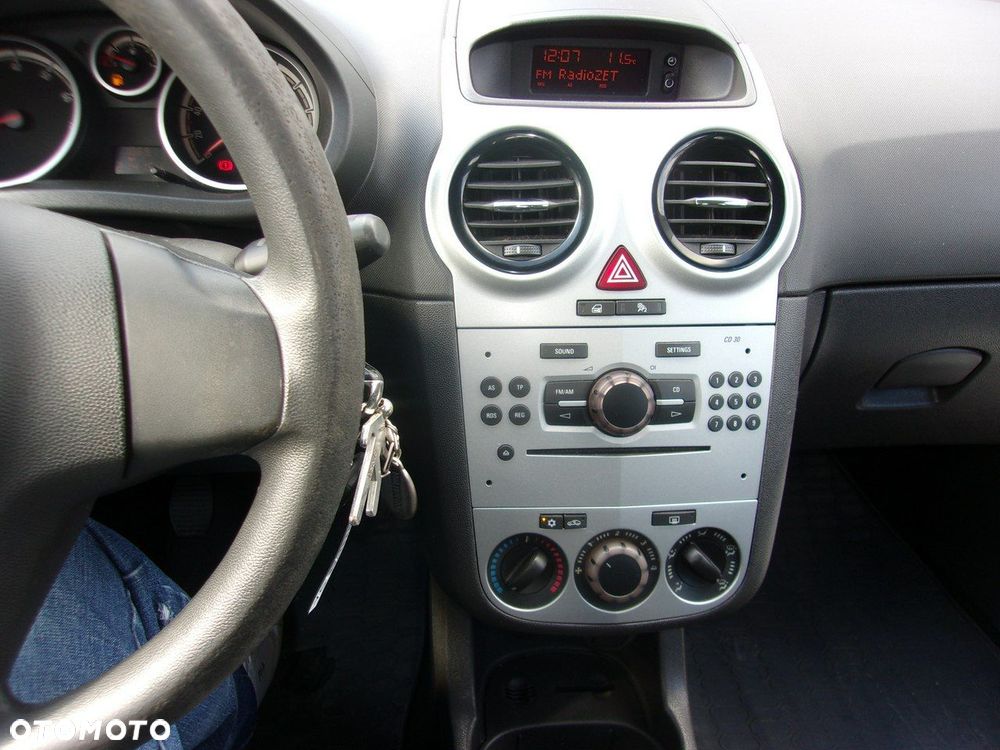 Opel Corsa - 16