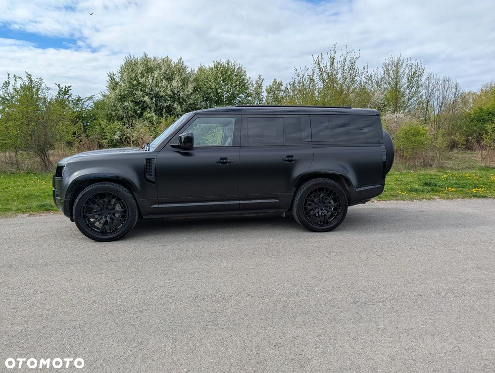 Land Rover Defender 3.0 D300 mHEV X-Dynamic HSE - 4