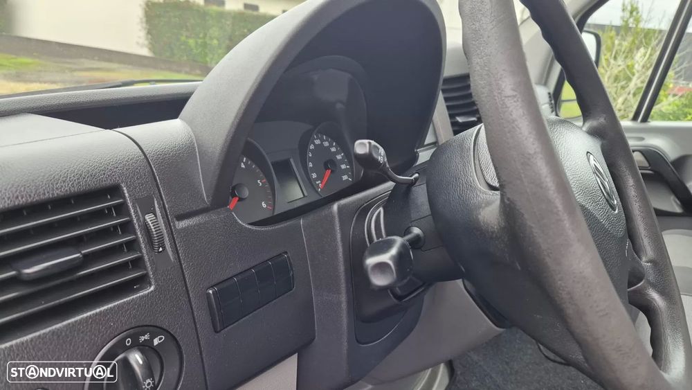 VW Crafter 35 2.0 TDI 136 C. Tripla Longa Bluemotion - 14