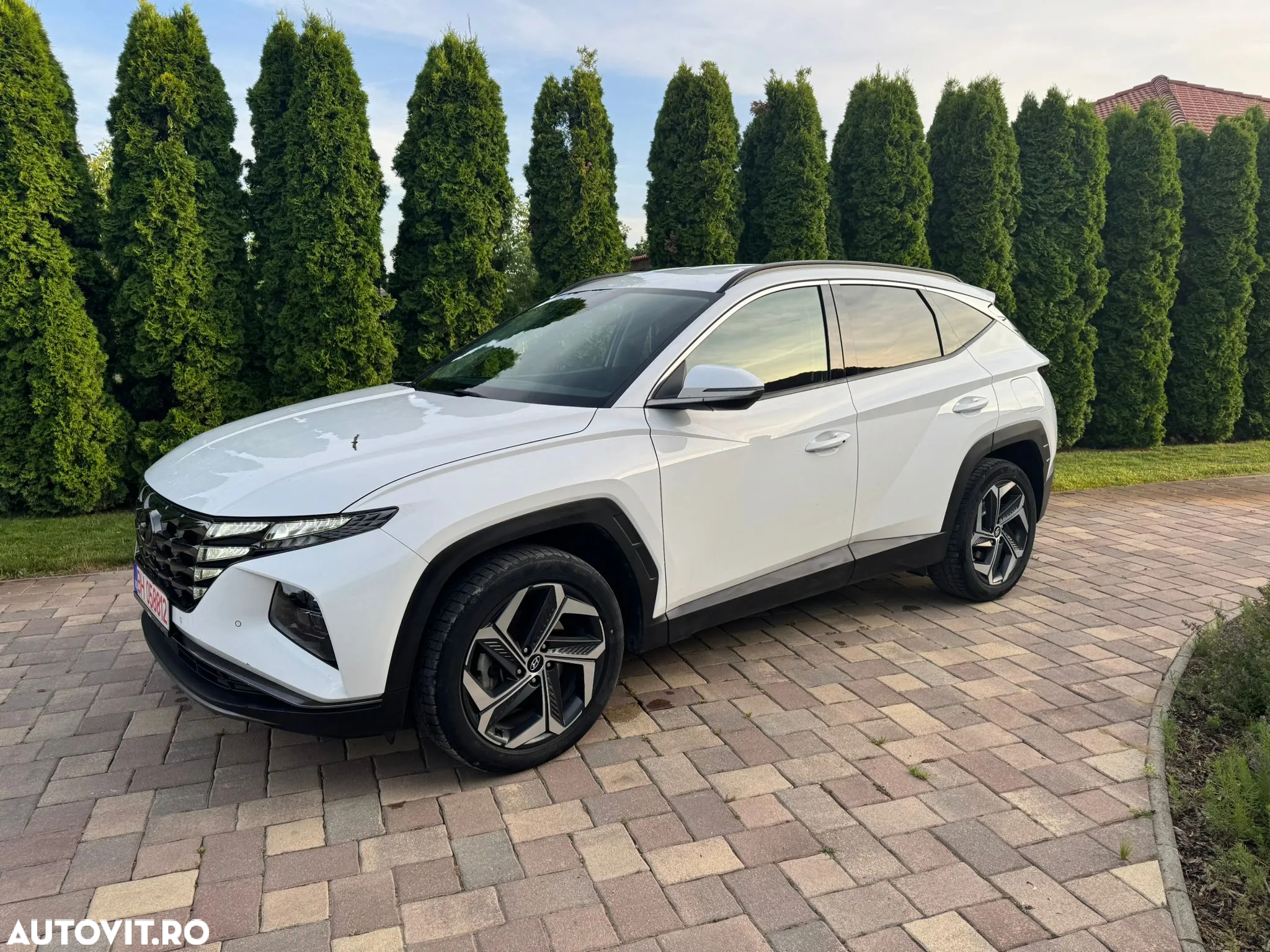 Hyundai Tucson - 2