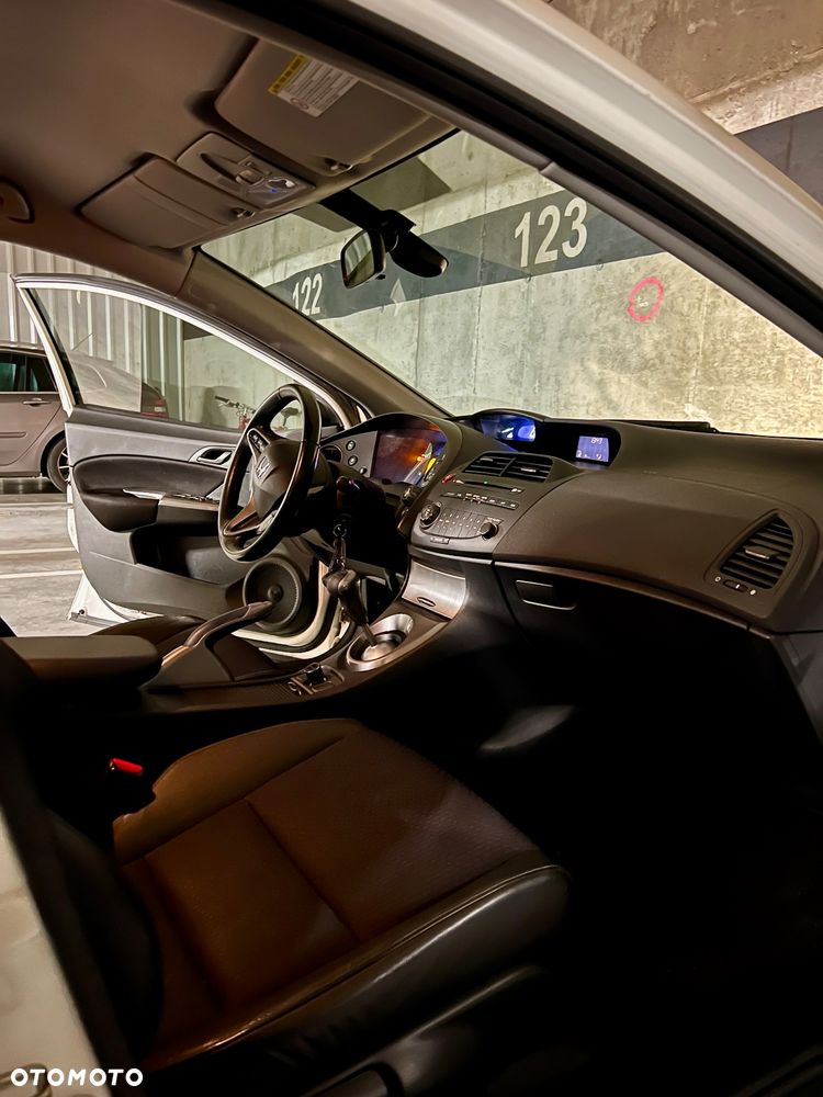 Honda Civic 1.8 Executive - 6