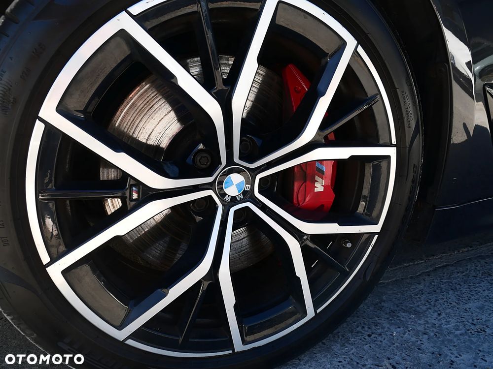 BMW Seria 5 540d xDrive mHEV M Sport sport - 23