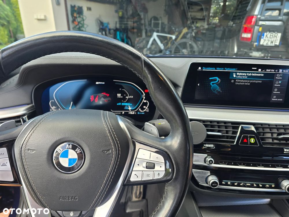 BMW Seria 5 530e iPerformance xDrive M Sport sport - 9