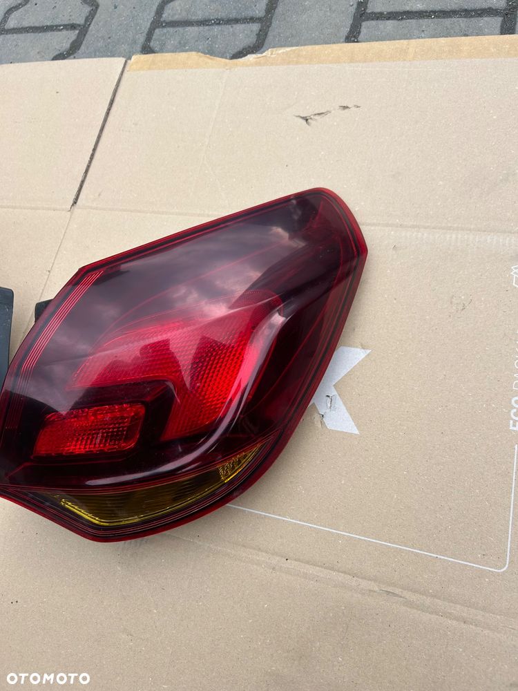 Opel Astra J IV lampa prawy tył lewy tył hatchback - 7