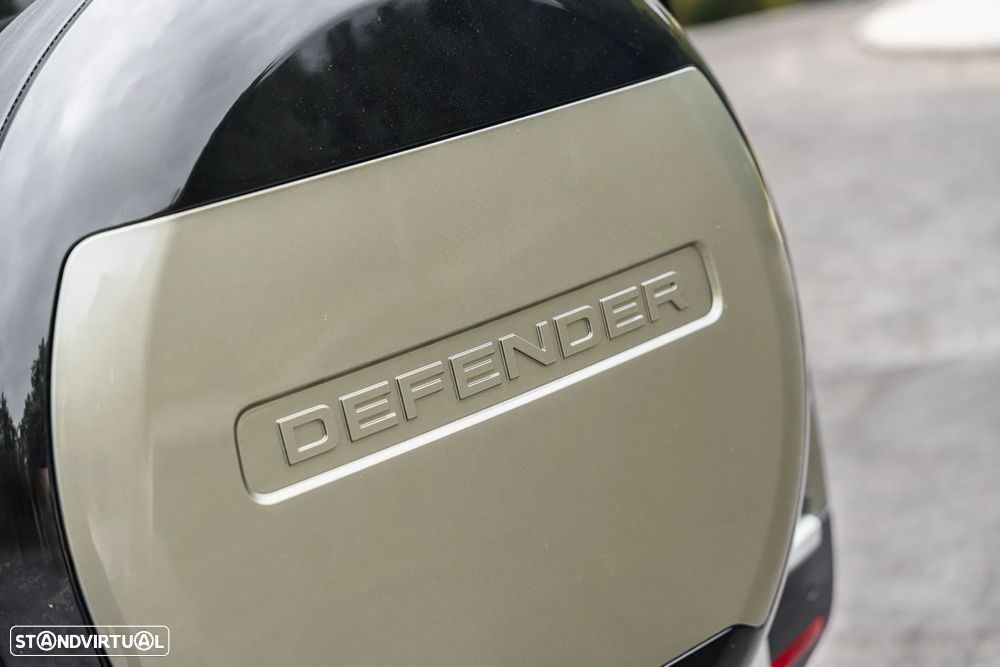 Land Rover Defender 3.0 D250 130 AWD X-Dynamic HSE - 30