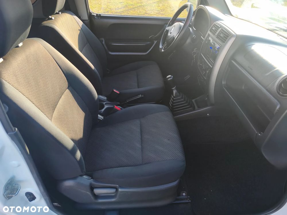 Suzuki Jimny Black&White - 14