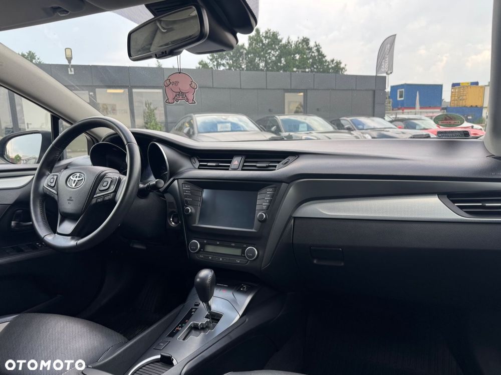 Toyota Avensis 1.8 Premium MS - 15