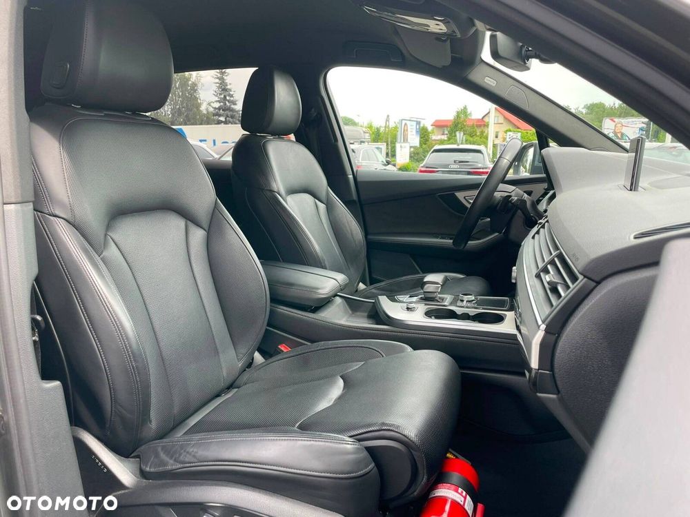 Audi Q7 - 25