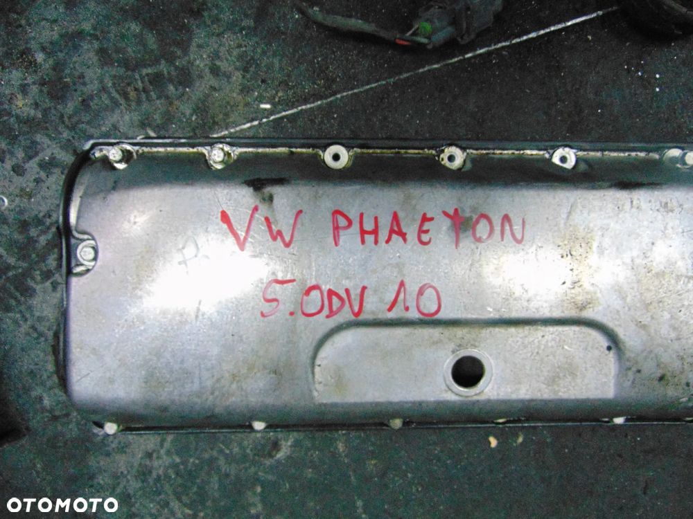 Pokrywa zaworów VW phaeton 5,0 v10 prawa